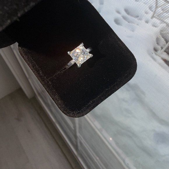 Classic Solitaire Princess-Cut Engagement Ring in Silver - Picture 2 of 6